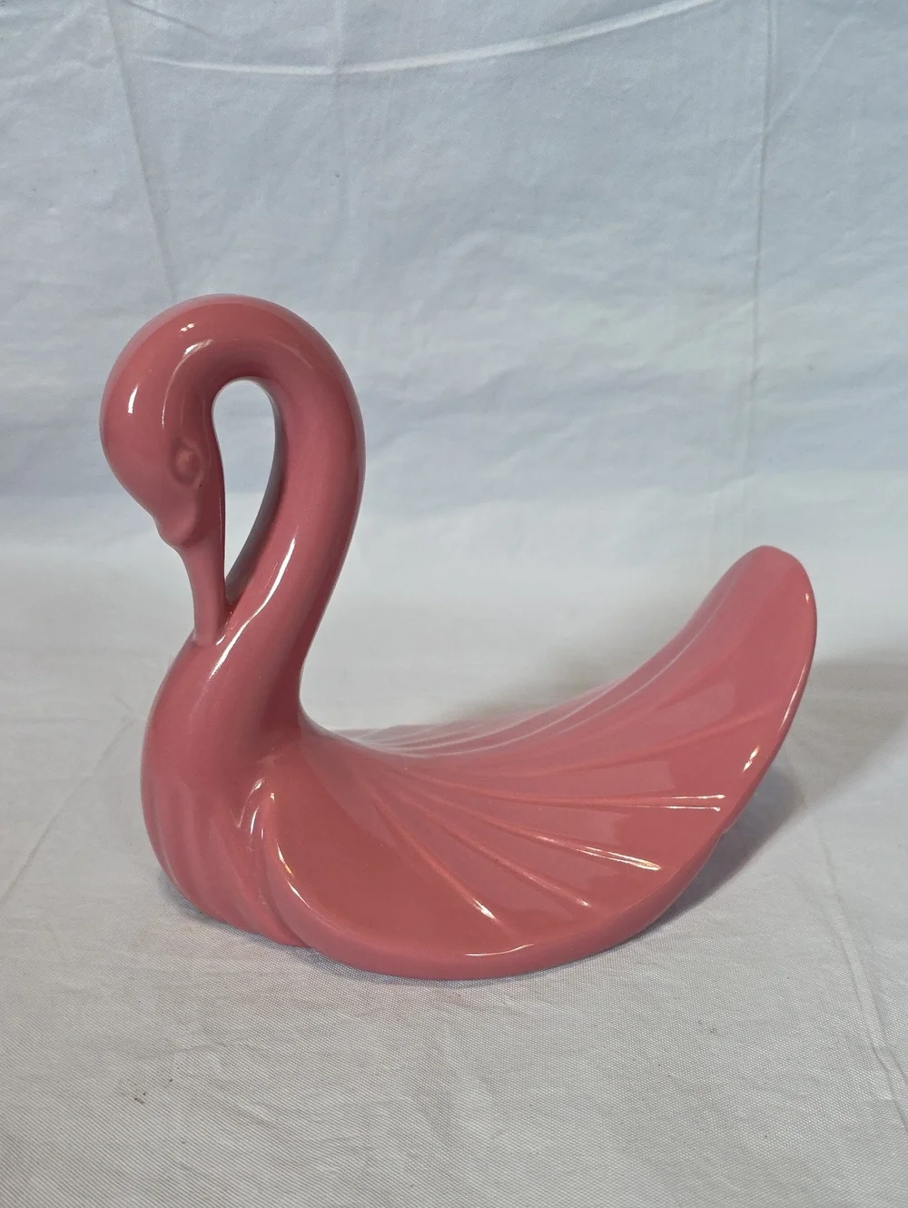 Pink Ceramic Swan Hand Towel Washcloth Holder